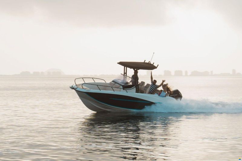 Quicksilver 705 OPEN