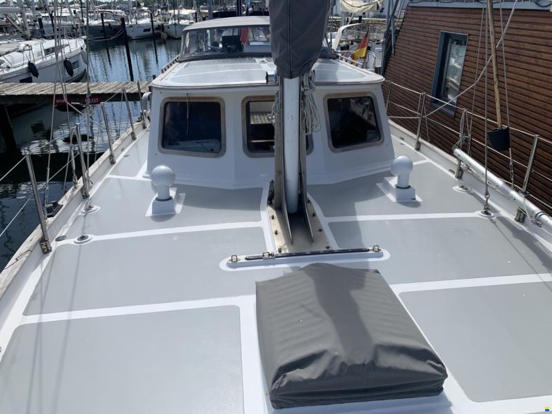 Island Trader 40