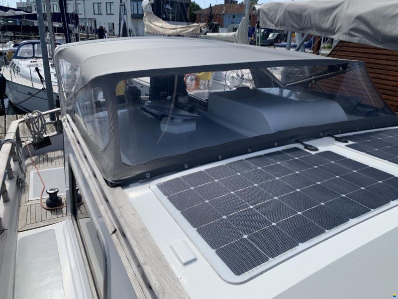 Island Trader 40