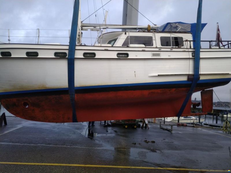 Island Trader 40