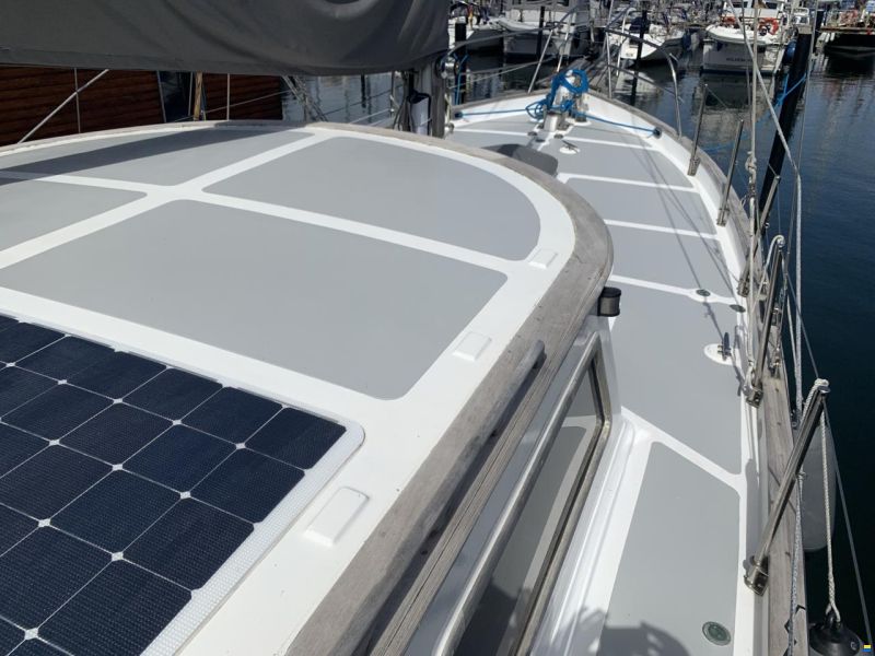 Island Trader 40