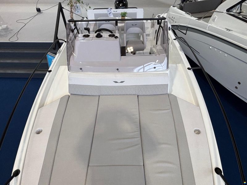 Beneteau Flyer 7 SUNdeck Pilot Edition