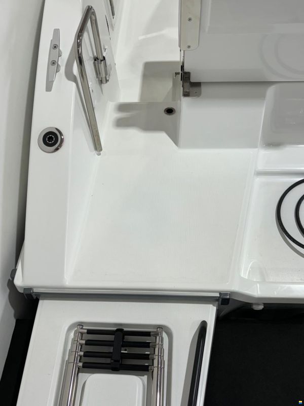 Beneteau Flyer 7 SUNdeck Pilot Edition