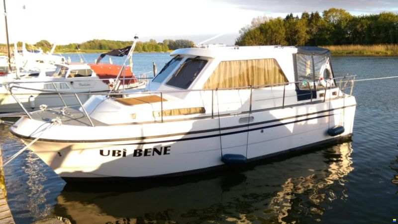 AQUILA 900 Traveler