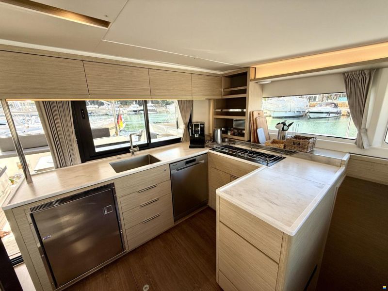 Lagoon 46
