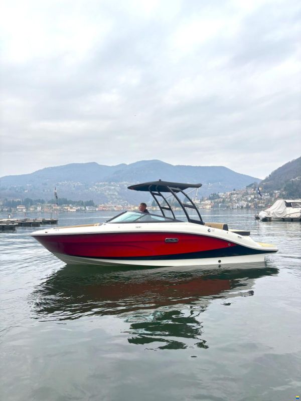Sea Ray 210 SPX