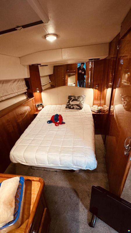 Riviera 48 Fly