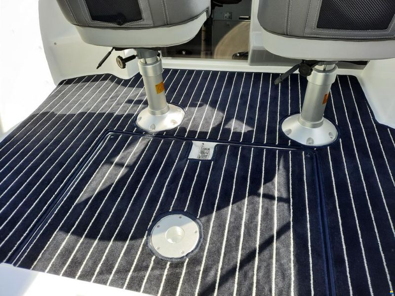 Jeanneau Sonstige Bootsteppich