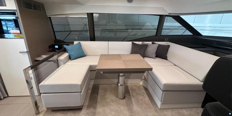 Prestige 460