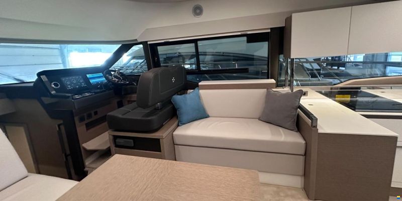 Prestige 460
