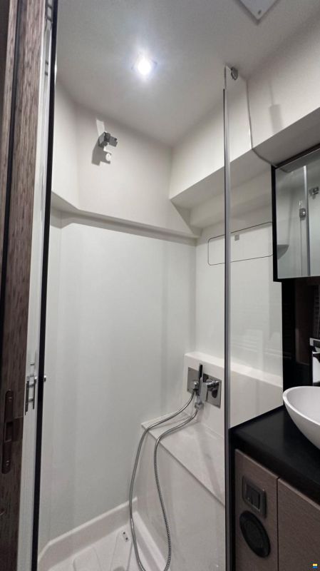 Prestige 460