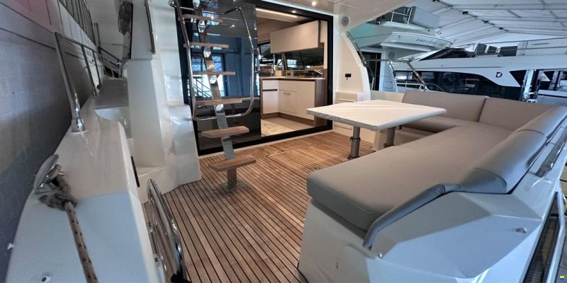 Prestige 460