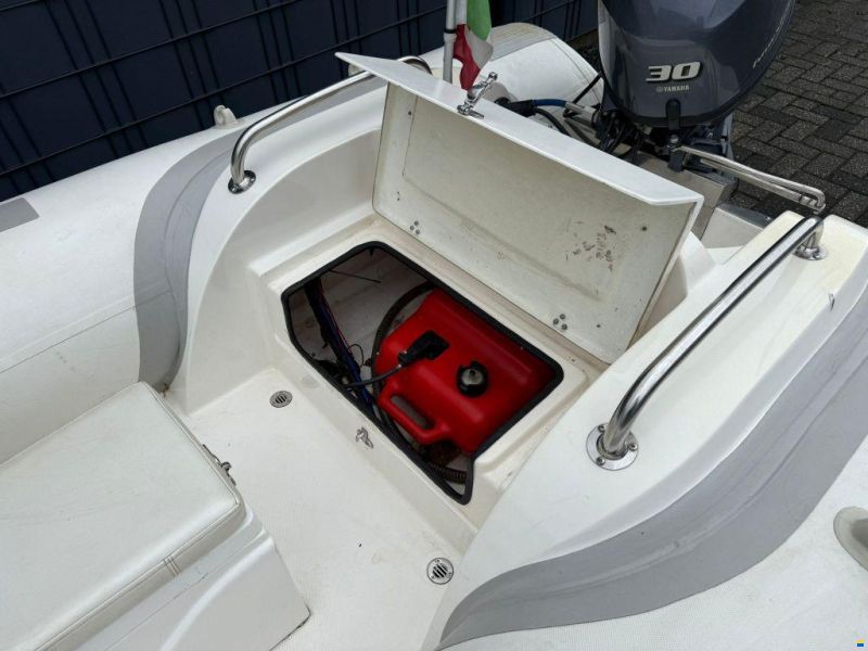 Rib 390