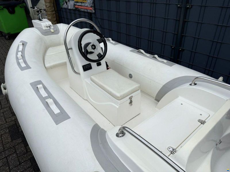 Rib 390