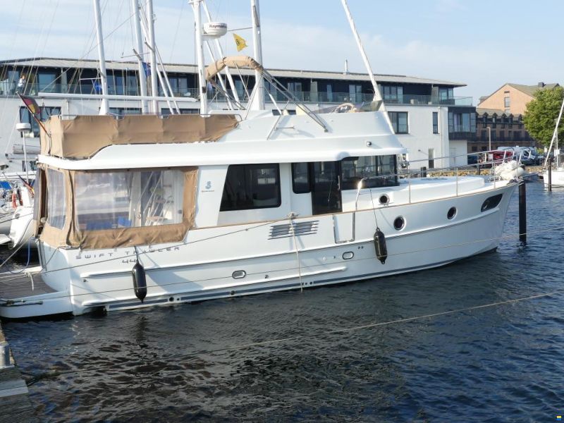 Beneteau Swift Trawler 44