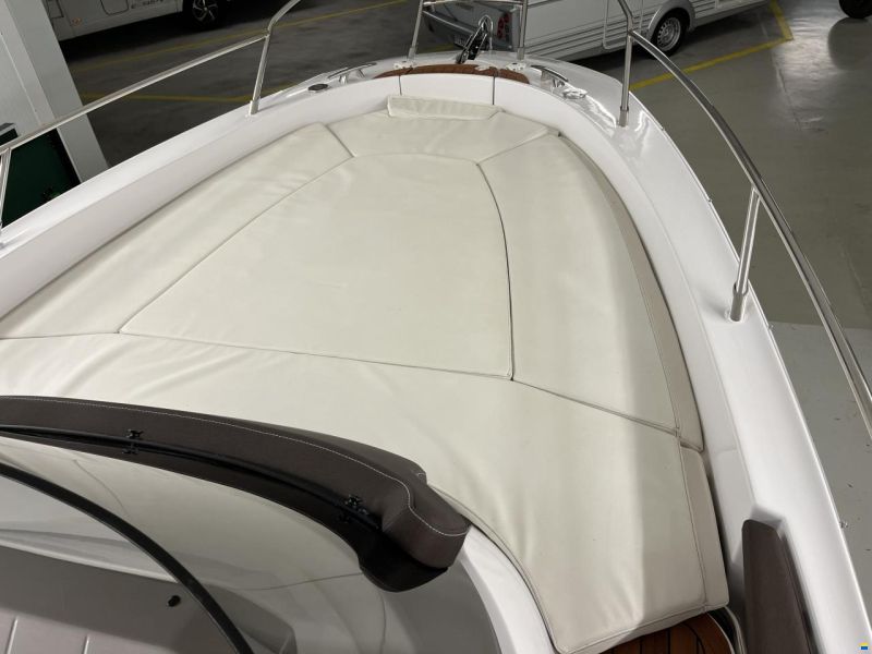 Sessa Key Largo 27 Inboard