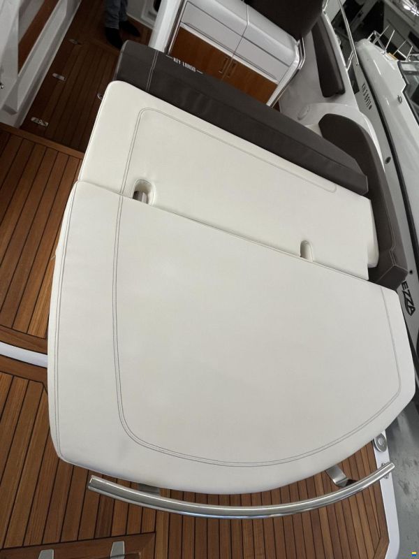 Sessa Key Largo 27 Inboard