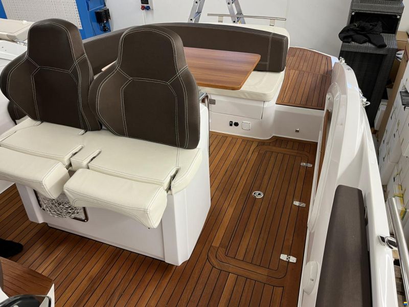 Sessa Key Largo 27 Inboard