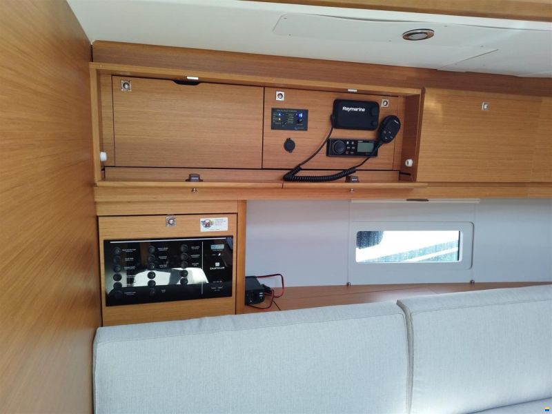 Dufour 430