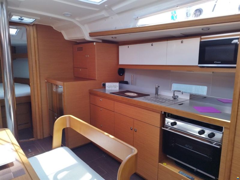 Dufour 430