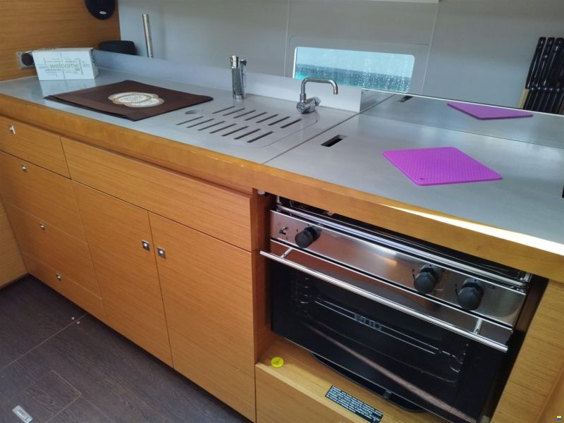Dufour 430