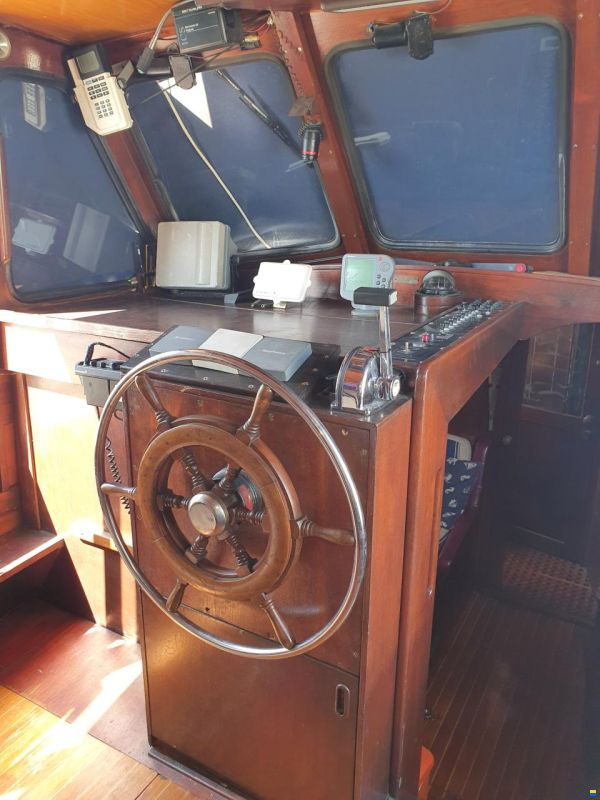 Nauticat 33