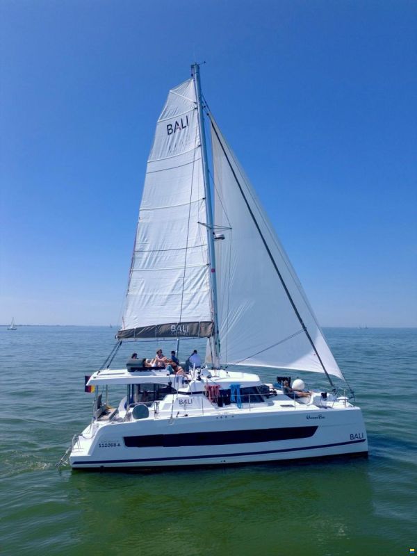 Bali Catamarans Catspace 2022 Owners version