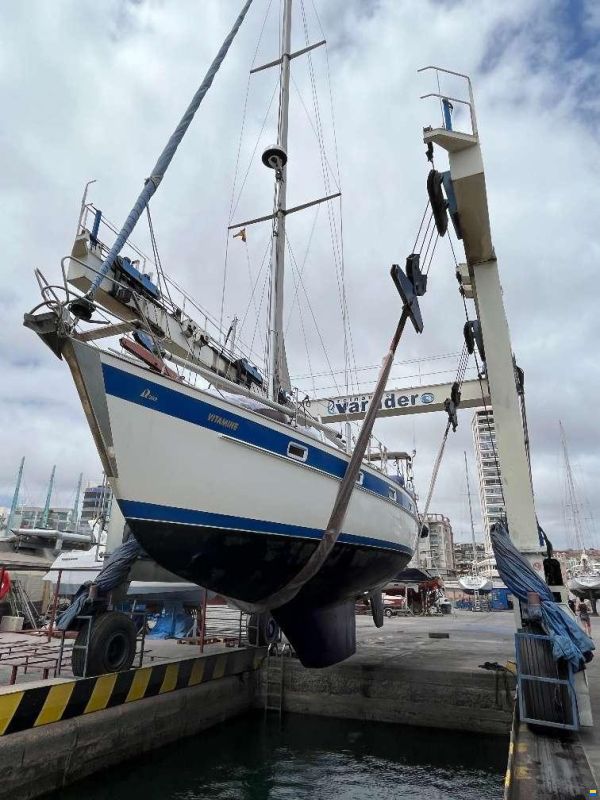 Hallberg-Rassy 382