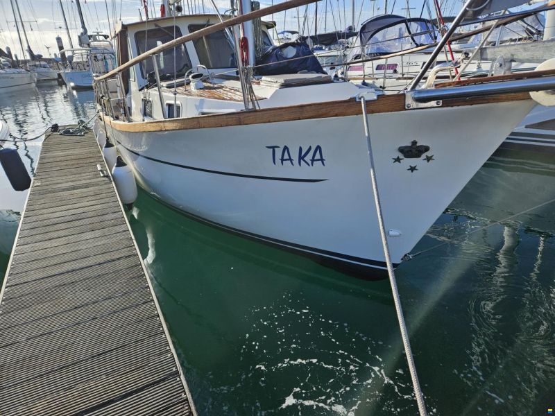 Nauticat 33