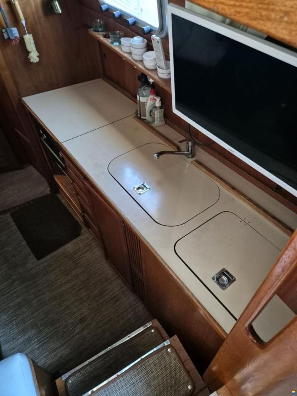 Nauticat 33
