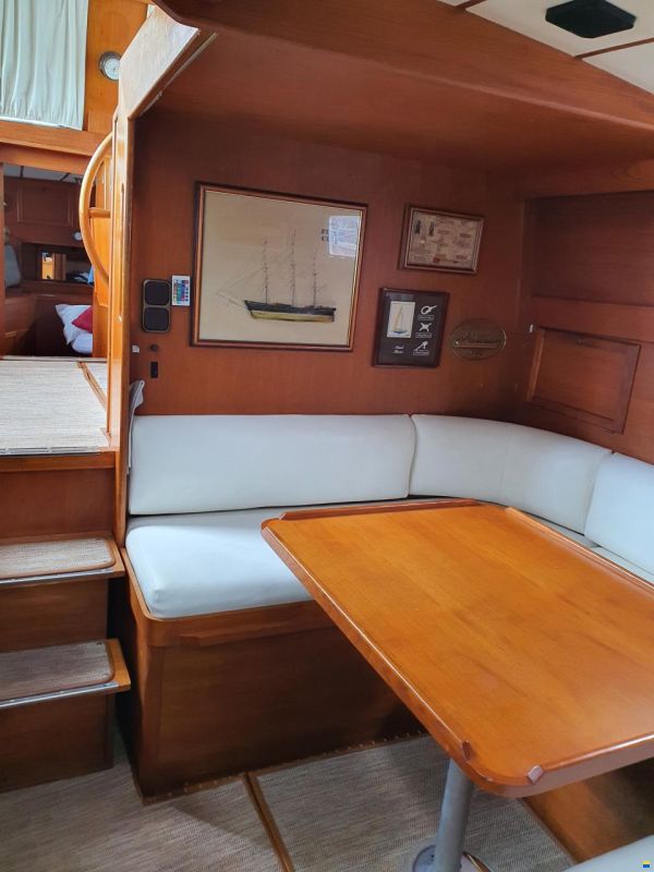 Nauticat 33