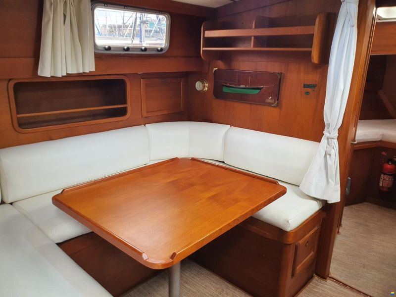 Nauticat 33