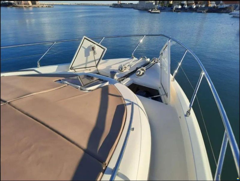 Ferretti 630