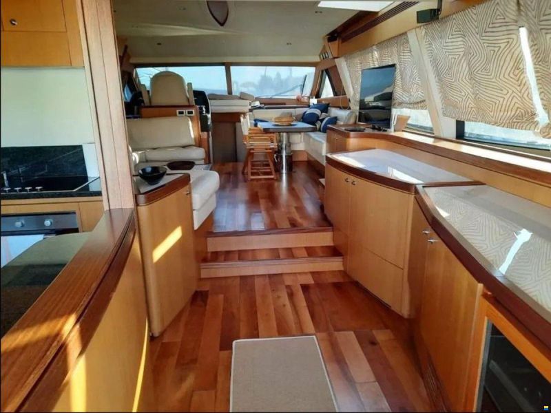 Ferretti 630