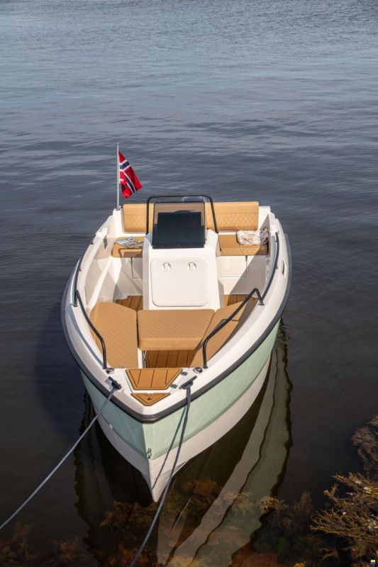 Compass Boats 160e