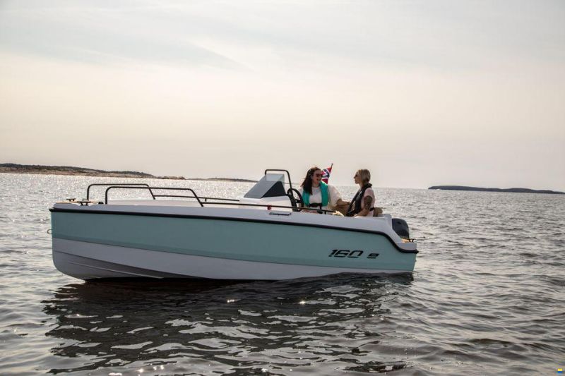 Compass Boats 160e