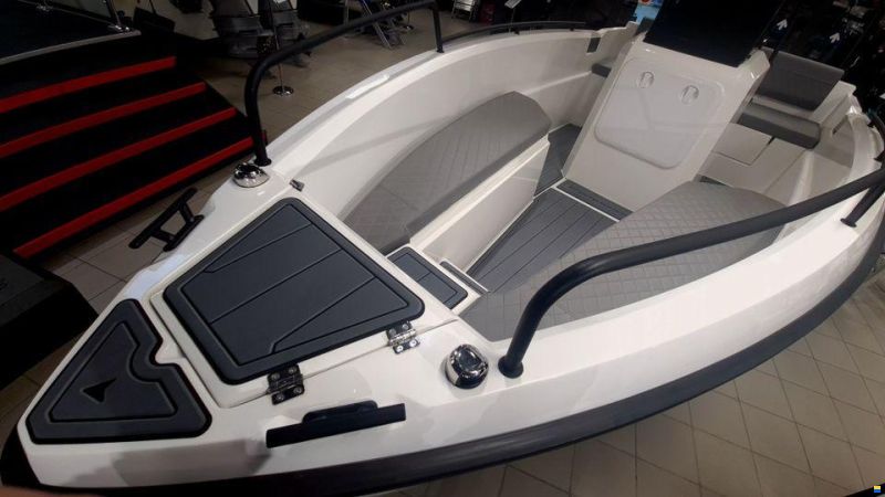 Compass Boats 160e