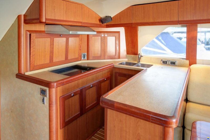 Luhrs 41 Convertible