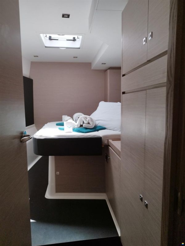 Dufour Catamarans 48