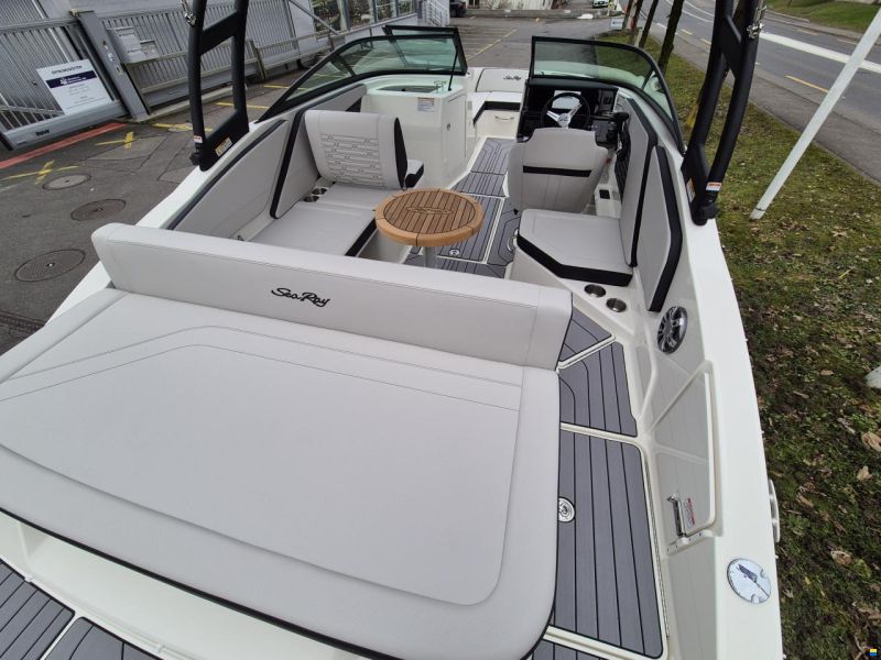 Sea Ray SPX 210 Europe