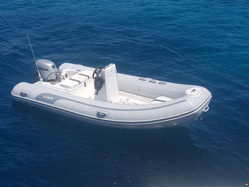 Ferretti Group Custom Line 94