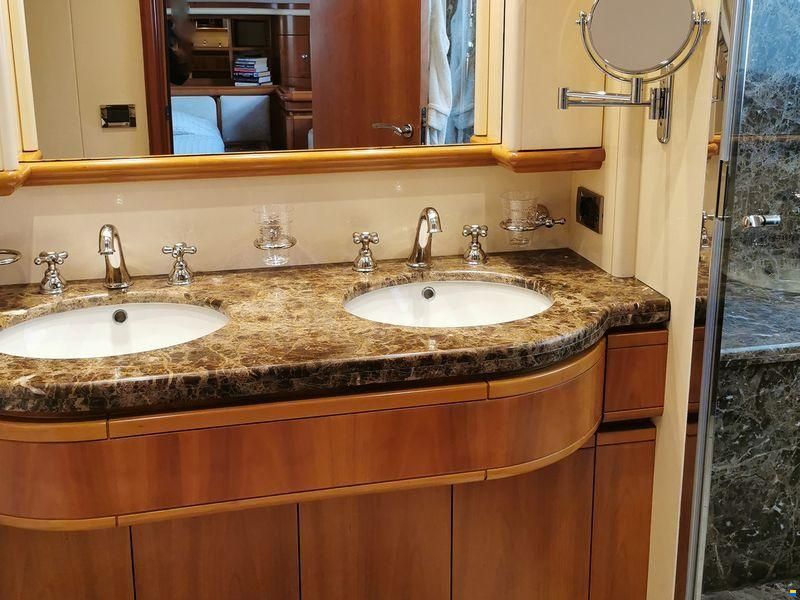 Ferretti Group Custom Line 94