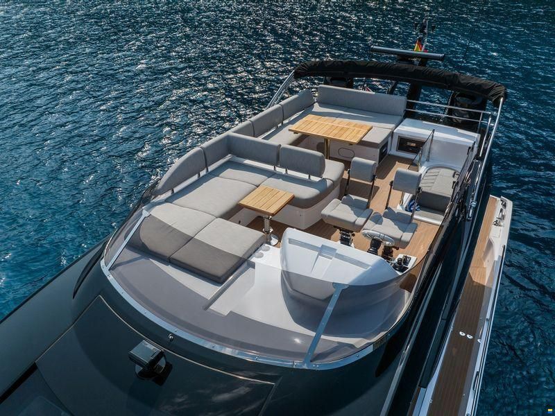 Sunseeker 75 Sport Yacht