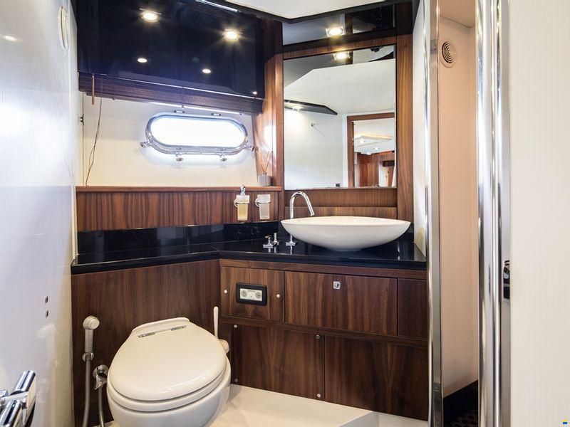 Sunseeker Predator 74