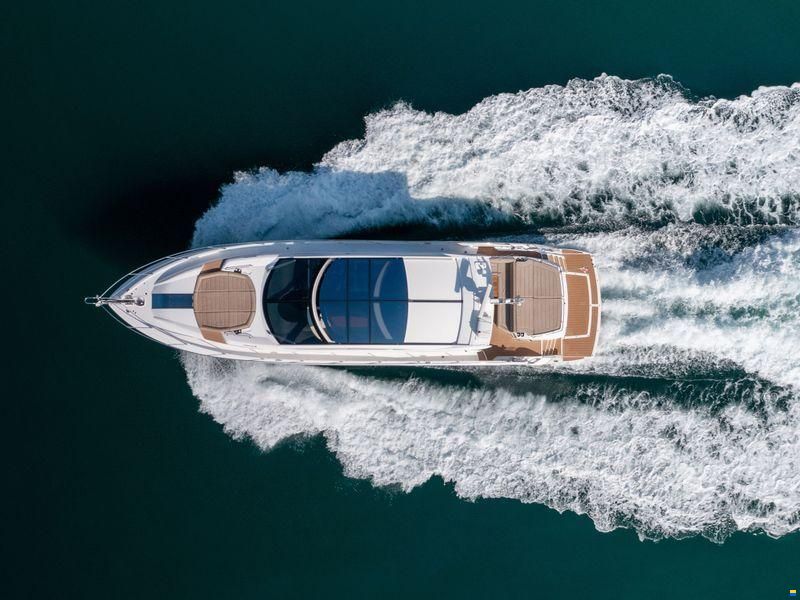 Sunseeker Predator 68