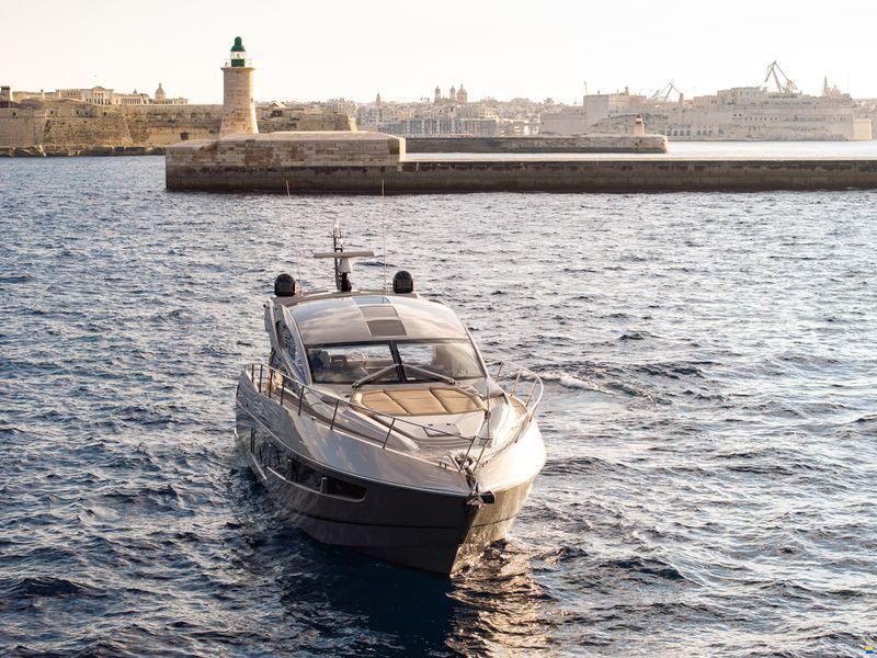Sunseeker Predator 57