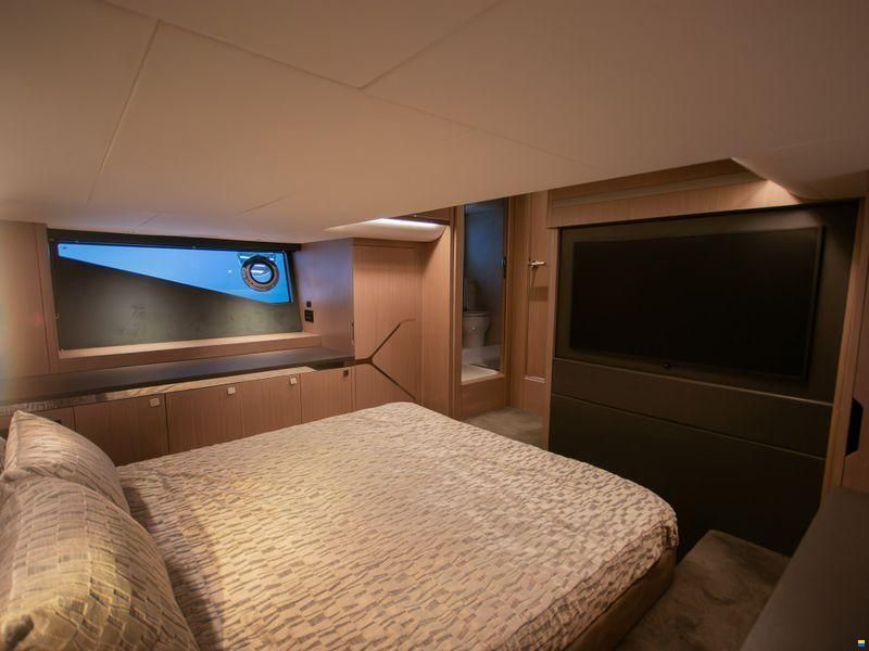Sunseeker Superhawk 55