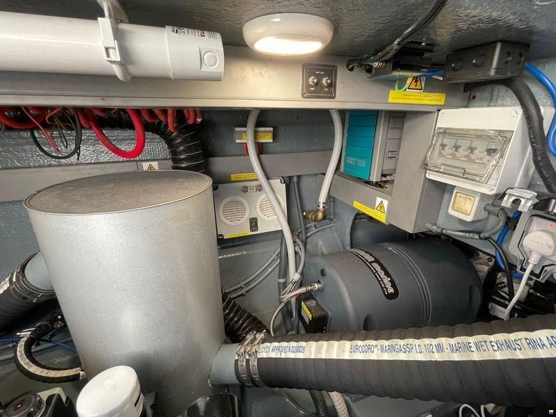 Sunseeker International/ Don Shead Supe