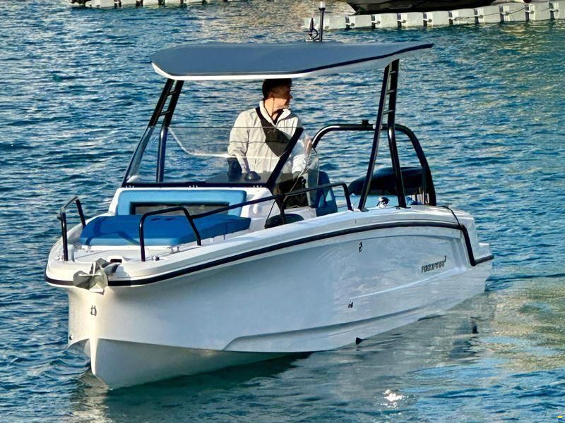 Axopar 25 Cross Top