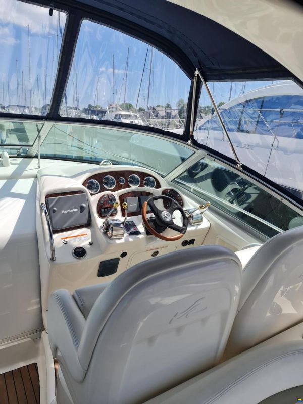 Sea Ray 375 Sundancer